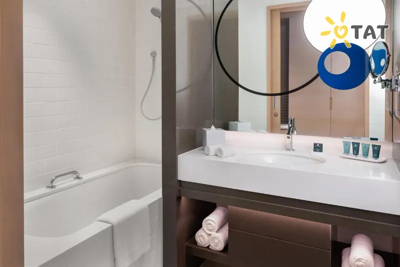 Фото отеля Novotel Dubai Gold District 4* Dubajus JAE numeriai