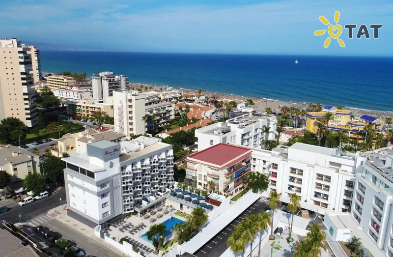 Фото отеля Essence Hotel Boutique 4* Коста Дель Соль Испания экстерьер и бассейны