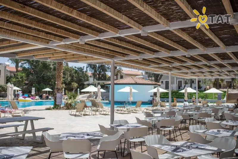 Фото отеля Narcissos Waterpark Resort 4* Протарас Кипр бары и рестораны