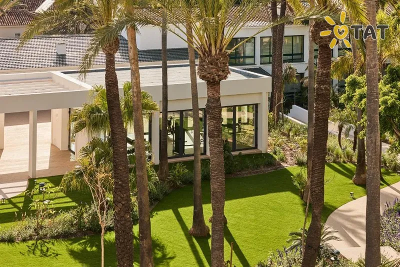 Фото отеля Los Monteros Hotel & Spa 5* Коста Дель Соль Испания экстерьер и бассейны