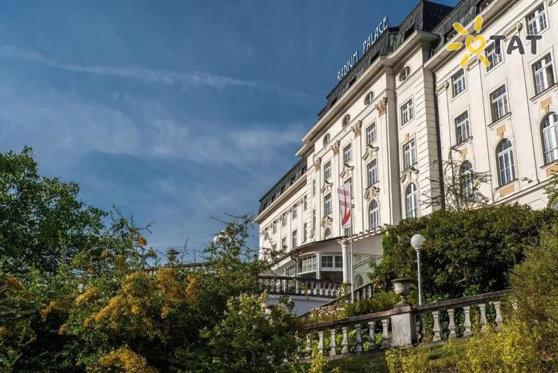 Фото отеля Radium Palace 4* Яхимов Чехия экстерьер и бассейны