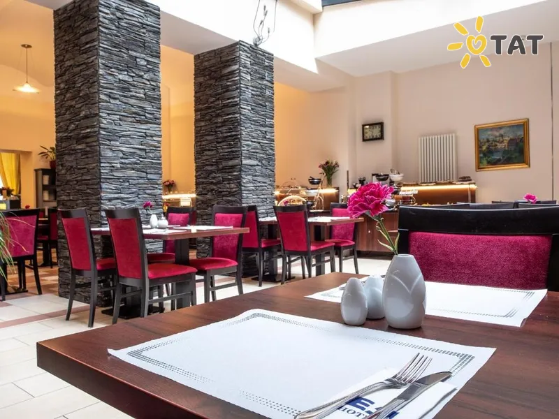 Фото отеля Embassy Prague 4* Prāga Čehu bāri un restorāni