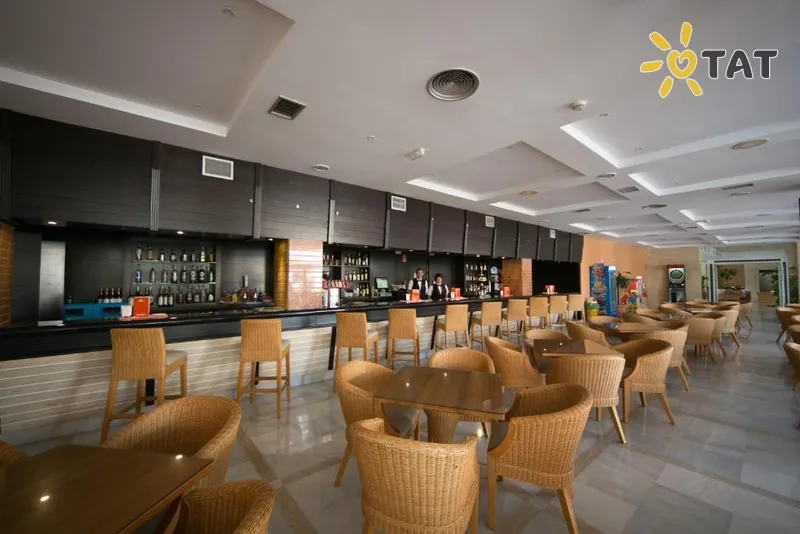 Фото отеля Arena Center 4* Коста де Альмерия Испания бары и рестораны
