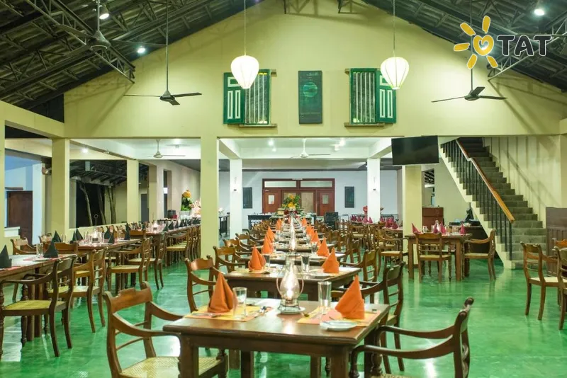 Фото отеля Kassapa Lions Rock 4* Dambulla Šri Lanka barai ir restoranai