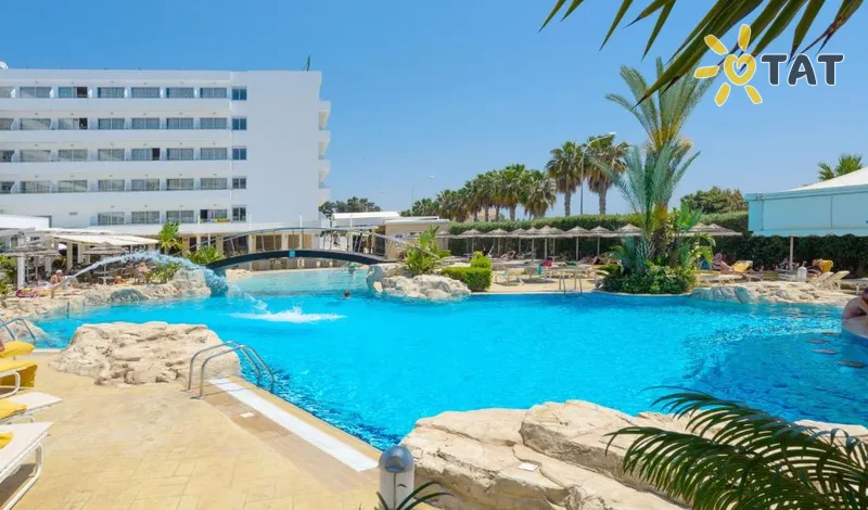 Фото отеля Tasia Maris Beach Hotel 4* Айя Напа Кипр экстерьер и бассейны