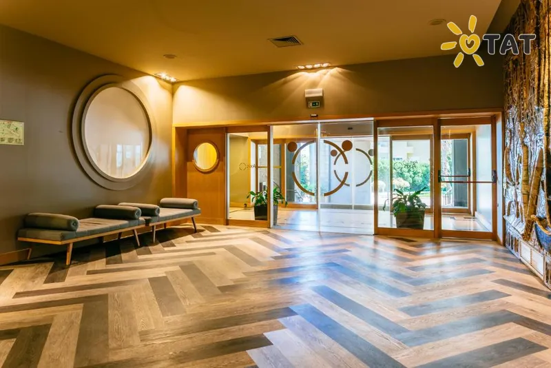 Фото отеля Axis Vermar Conference & Beach Hotel 4* Порту Португалия лобби и интерьер
