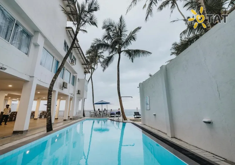 Фото отеля The Beach Talpe 4* Унаватуна Шри-Ланка экстерьер и бассейны