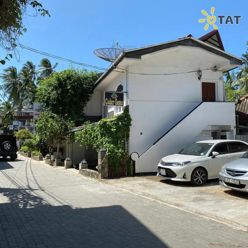 Фото отеля Beach Walk Hotel 2* Unavatuna Šrilanka ārpuse un baseini