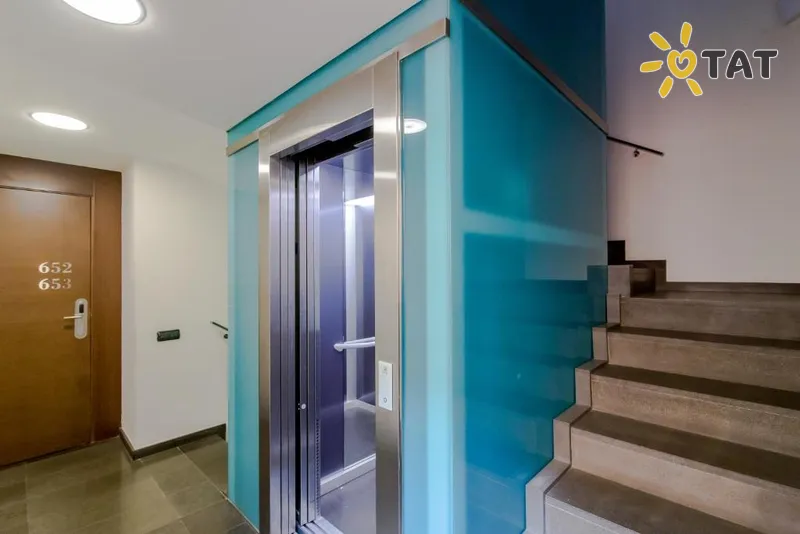 Фото отеля Suites Center Barcelona 4* Barselona Spānija vestibils un interjers