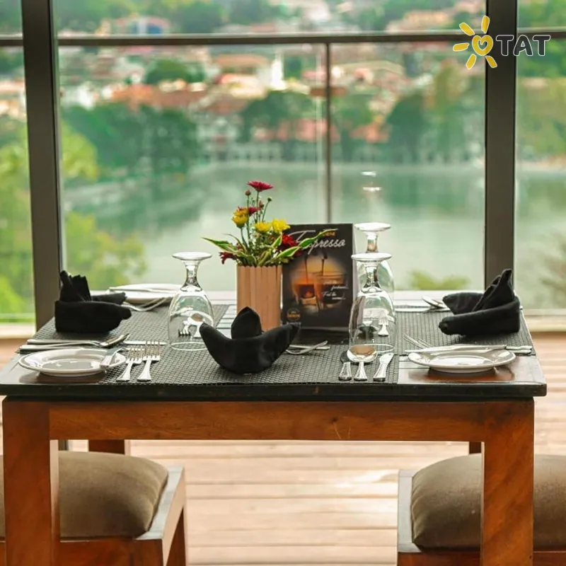 Фото отеля Oak Ray Heritage Hotel 4* Канді Шрі-Ланка бари та ресторани