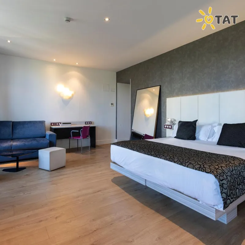 Фото отеля Petit Palace Santa Barbara 4* Мадрид Испания номера
