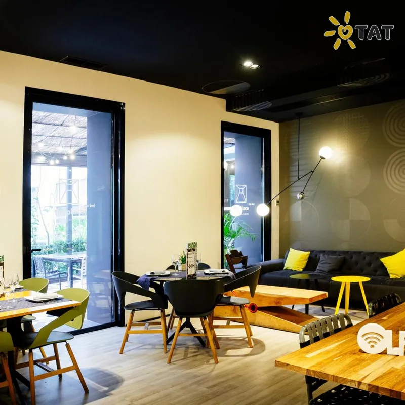 Фото отеля Petit Palace Santa Barbara 4* Мадрид Испания бары и рестораны