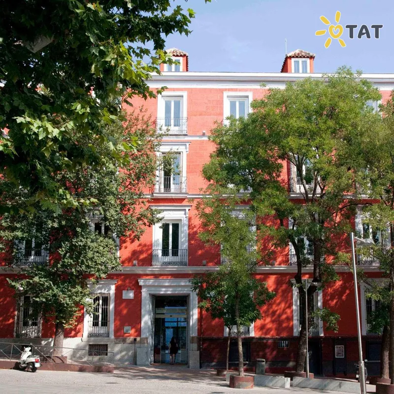 Фото отеля Petit Palace Santa Barbara 4* Мадрид Испания экстерьер и бассейны
