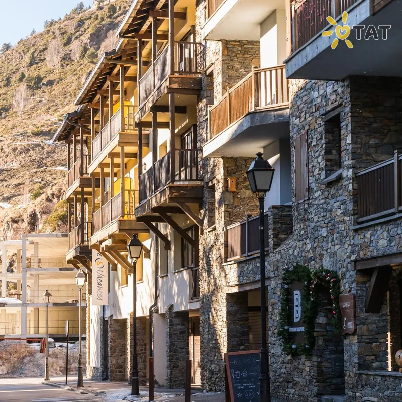 Фото отеля Pierre & Vacances Andorra Alba 3* Soldeu – El Tarter Andora išorė ir baseinai