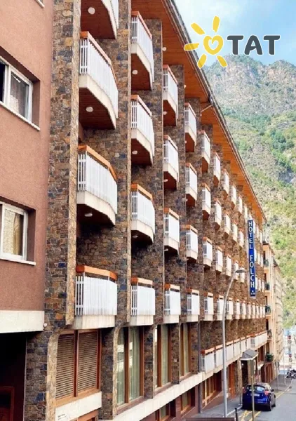 Фото отеля Folch Hotel 3* Andora La Velja Andora išorė ir baseinai