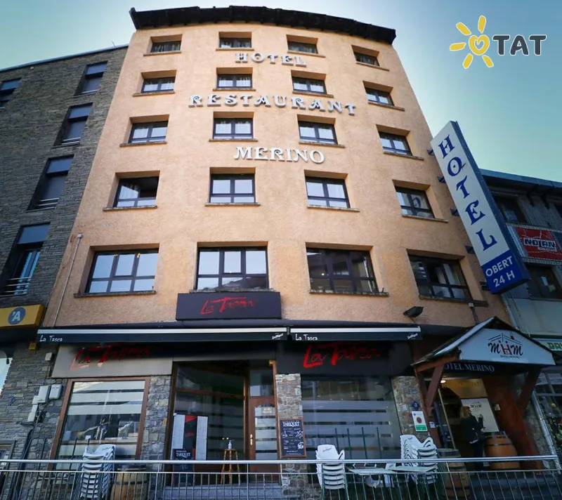 Фото отеля Merino Hotel 2* Па де ля Каса Андорра экстерьер и бассейны