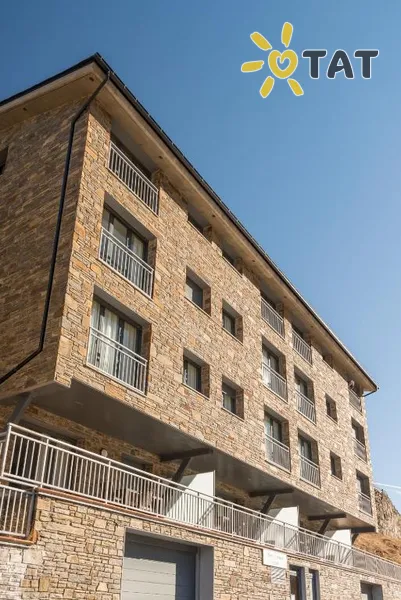 Фото отеля Pierre & Vacances Andorra Sunari Peretol 3* Canillo Andora išorė ir baseinai