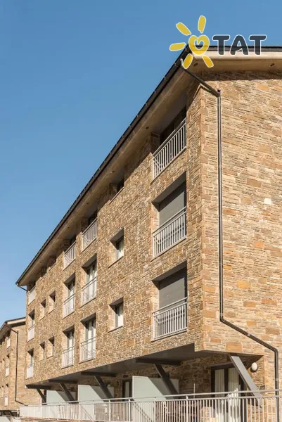 Фото отеля Pierre & Vacances Andorra Sunari Peretol 3* Canillo Andora išorė ir baseinai