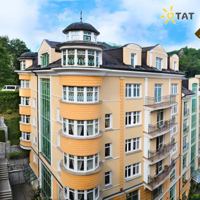 Фото отеля Karlsbad Grande Madonna Spa & Wellness Hotel 4* Карловы Вары Чехия экстерьер и бассейны