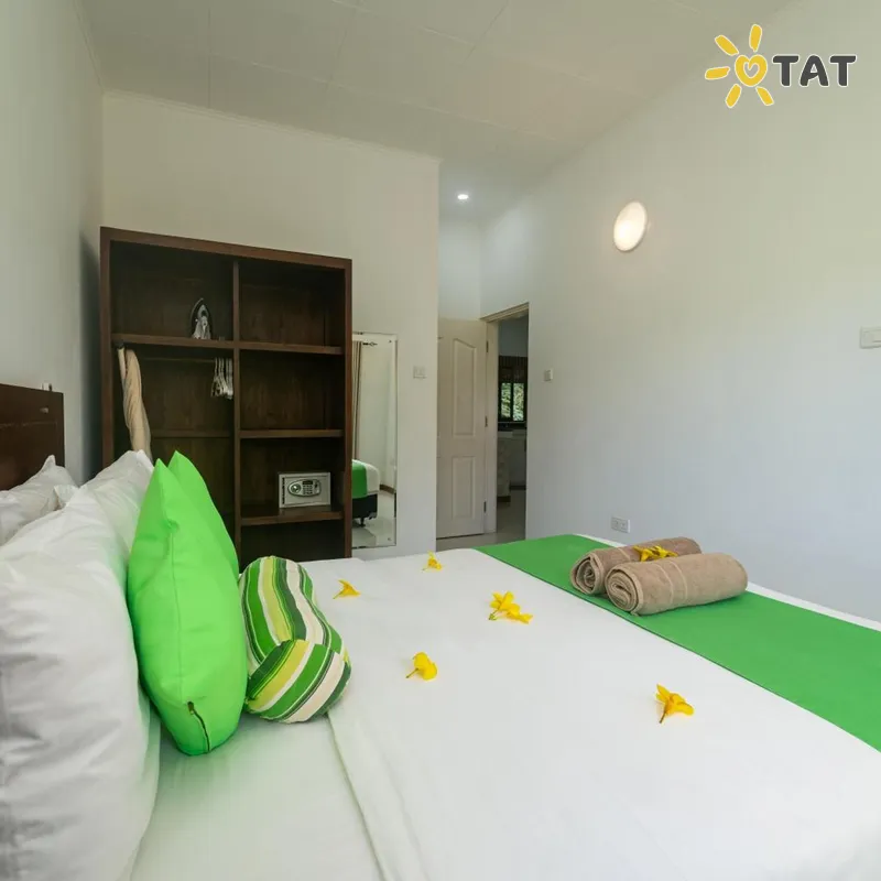 Фото отеля Kanasuk Self Catering Apartment 4* о. Маэ Сейшельские о-ва номера