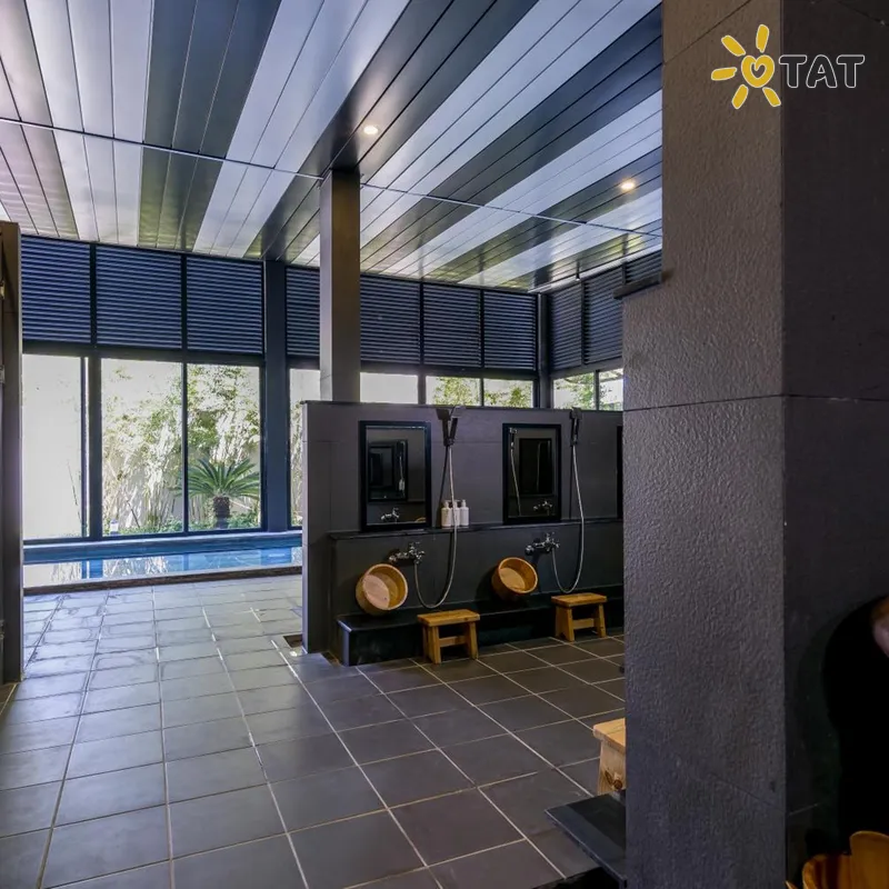 Фото отеля Grandvrio Ocean Resort Danang 5* Дананг Вьетнам экстерьер и бассейны