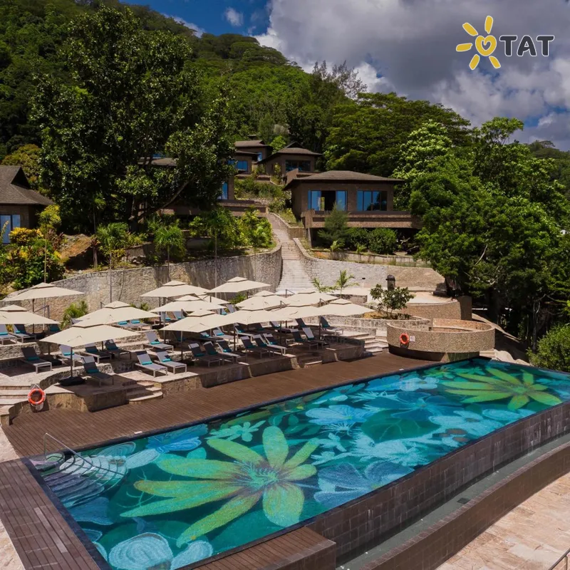 Фото отеля Gardens Hill Resort & Spa 5* о. Маэ Сейшельские о-ва экстерьер и бассейны