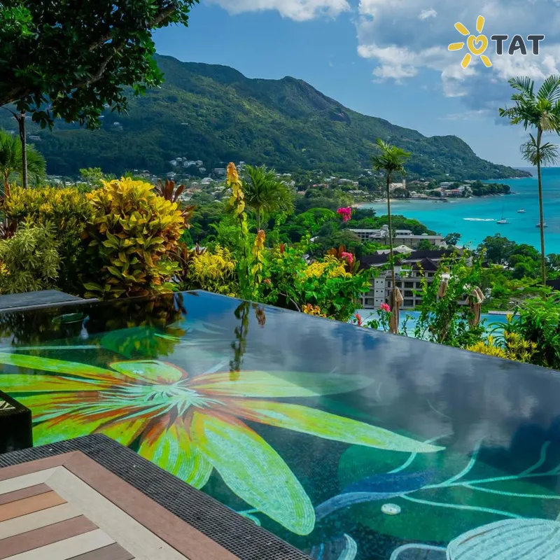 Фото отеля Gardens Hill Resort & Spa 5* о. Маэ Сейшельские о-ва экстерьер и бассейны