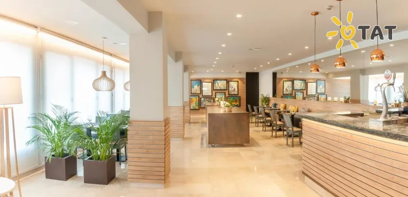 Фото отеля Costabella Hotel 3* Жирона Испания лобби и интерьер