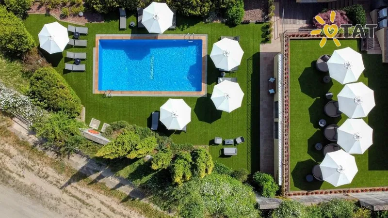 Фото отеля Costabella Hotel 3* Жирона Испания экстерьер и бассейны