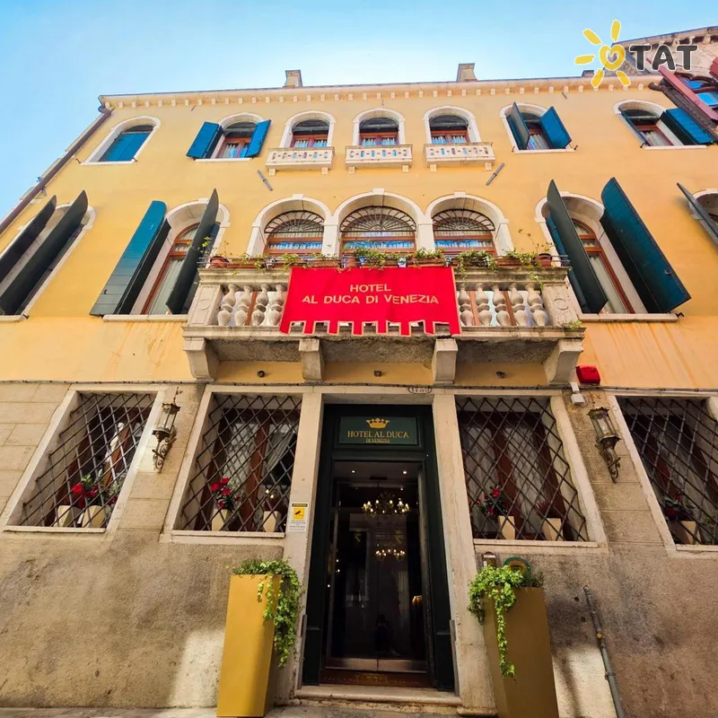 Фото отеля Al Duca Di Venezia Hotel 3* Venecija Italija išorė ir baseinai