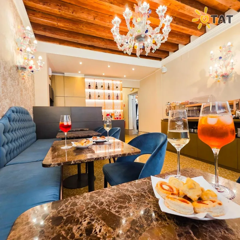 Фото отеля Al Duca Di Venezia Hotel 3* Venecija Italija išorė ir baseinai