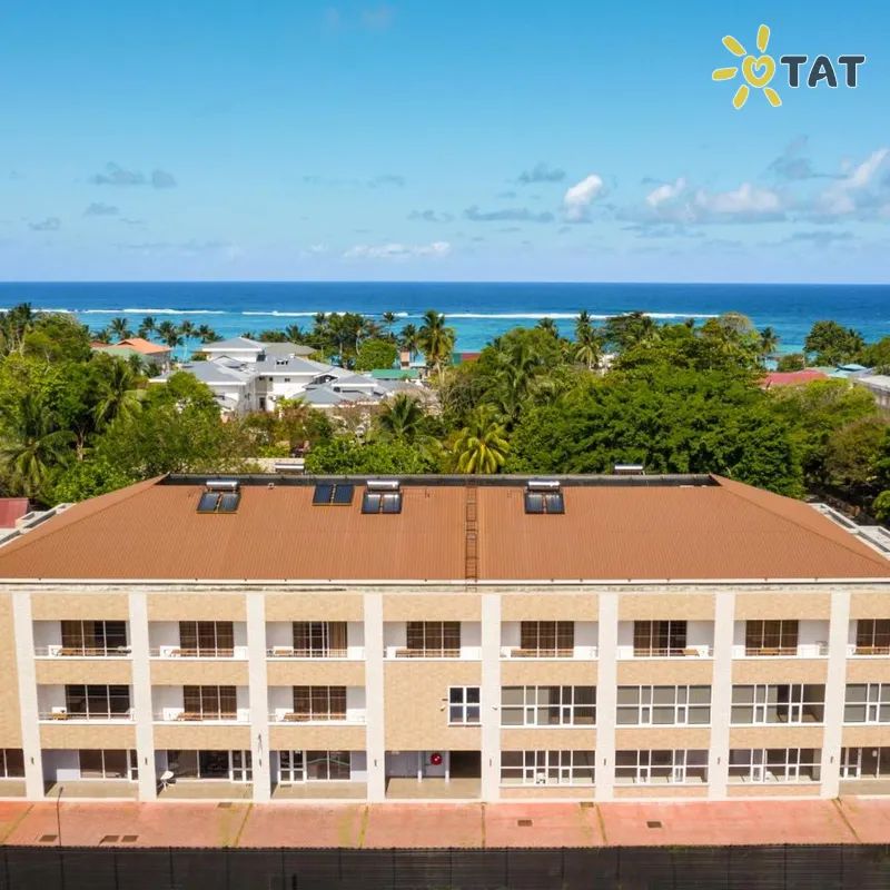 Фото отеля Royale Suites by Arc Royal Luxury Apts 4* par. Mahe Seišelu salas ārpuse un baseini