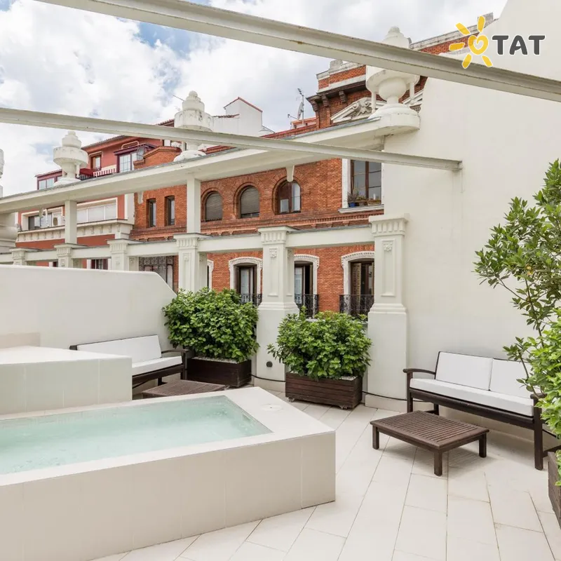 Фото отеля Room Mate Alicia 3* Мадрид Испания экстерьер и бассейны