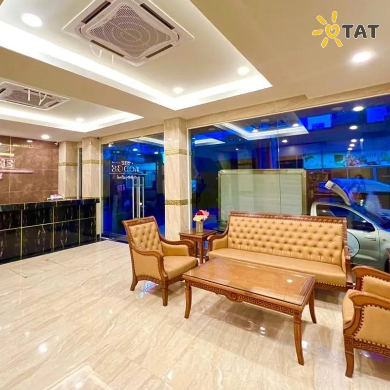 Фото отеля The Lodge Pattaya by ZU 3* Паттайя Таиланд лобби и интерьер
