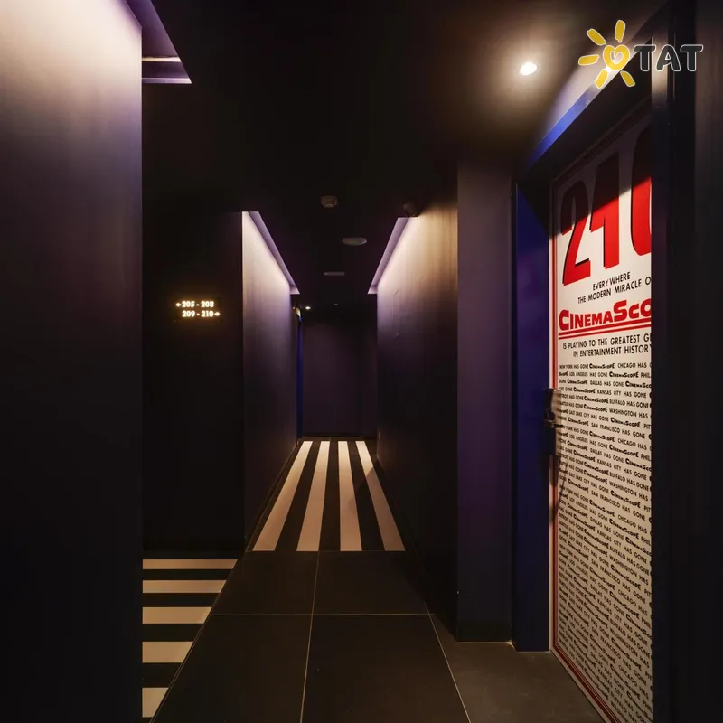 Фото отеля DormirDCine Alicante 4* Коста Бланка Испания лобби и интерьер