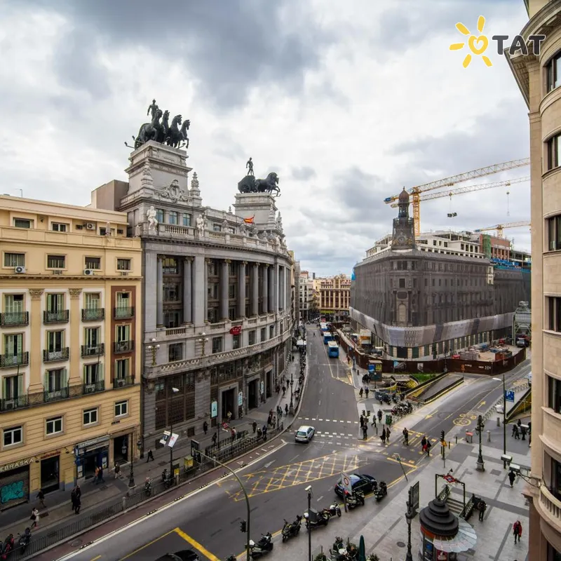 Фото отеля Petit Palace Alcalа 4* Мадрид Испания экстерьер и бассейны