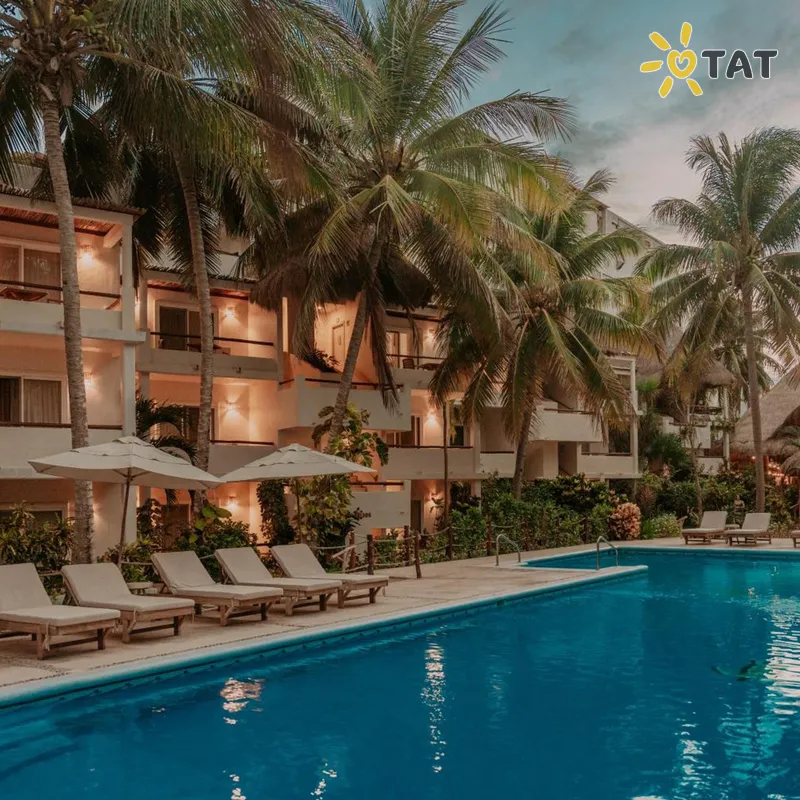 Фото отеля Petit Lafitte 4* Playa del Carmen Meksika išorė ir baseinai