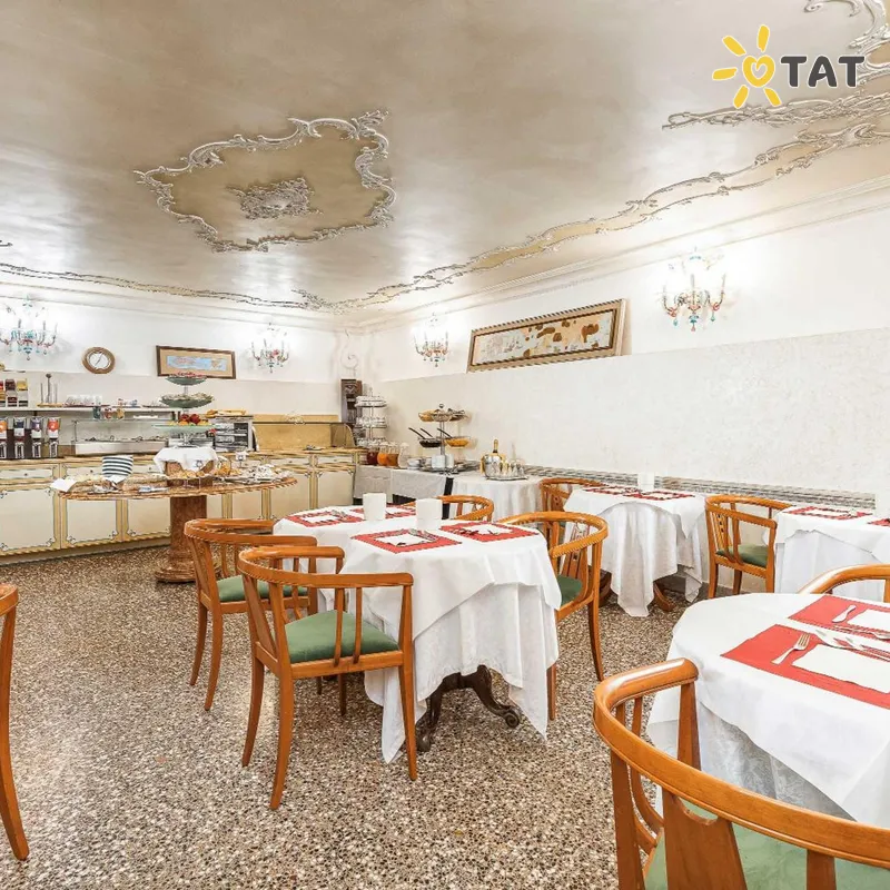 Фото отеля San Moise Hotel 3* Венеция Италия бары и рестораны