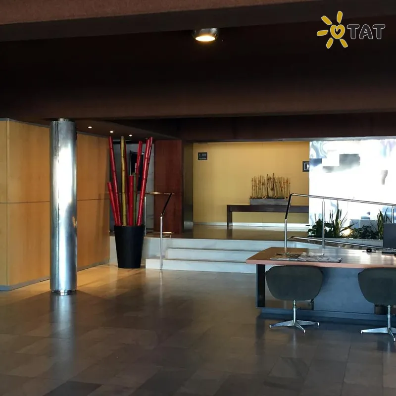 Фото отеля America Igualada Hotel 3* Барселона Испания лобби и интерьер