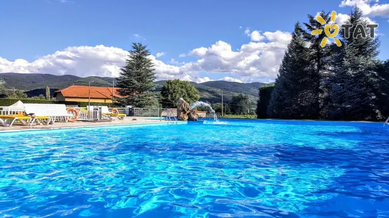 Фото отеля Puigcerda Park Hotel 3* Барселона Испания экстерьер и бассейны