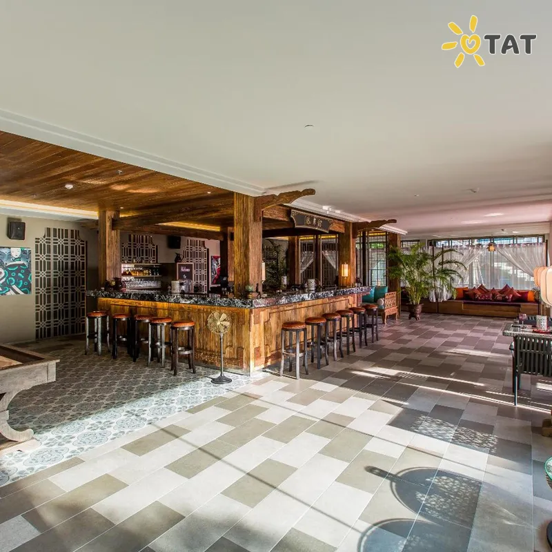 Фото отеля Fusion Suites Phuket Patong 5* о. Пхукет Таиланд бары и рестораны