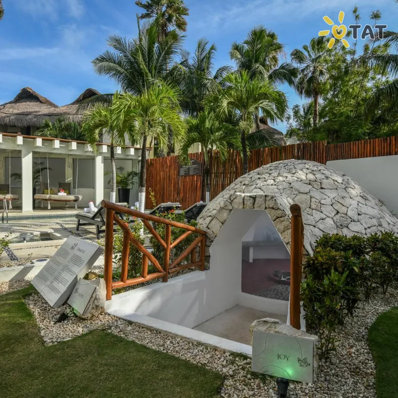 Фото отеля El Dorado Casitas Royale 5* Ривьера Майя Мексика экстерьер и бассейны