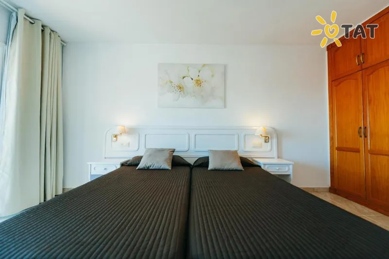 Фото отеля Neptuno Aparthotel 3* par. Tenerife (Kanārijas) Spānija cipariem