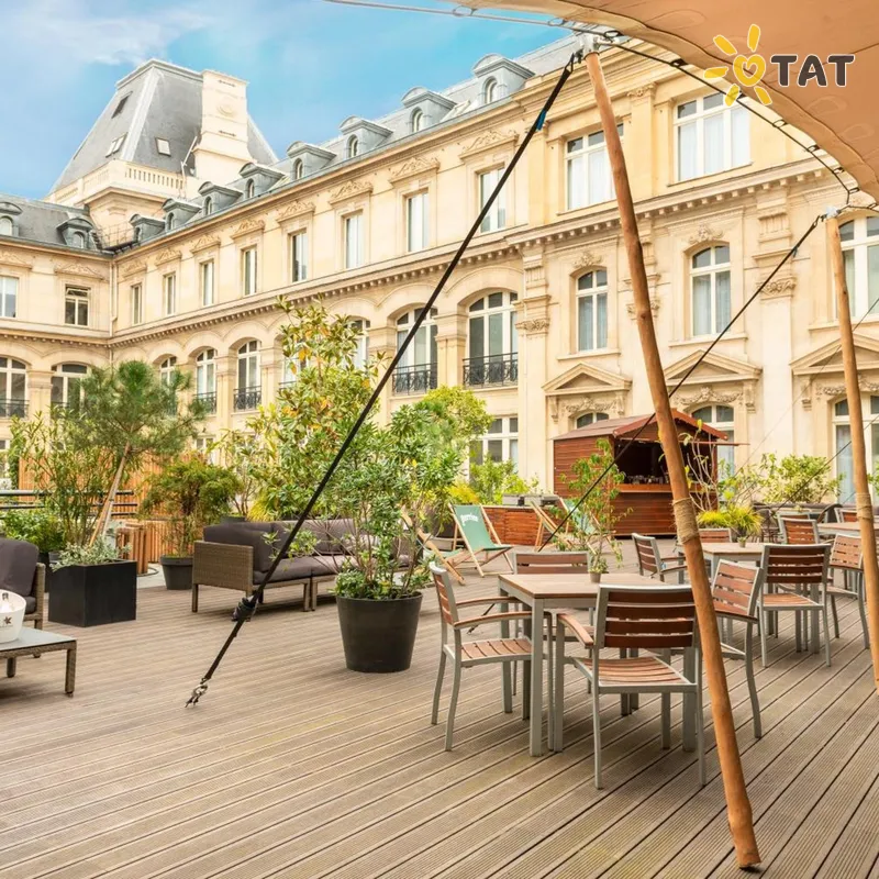 Фото отеля Crowne Plaza Paris Republique 4* Paryžius Prancūzija išorė ir baseinai