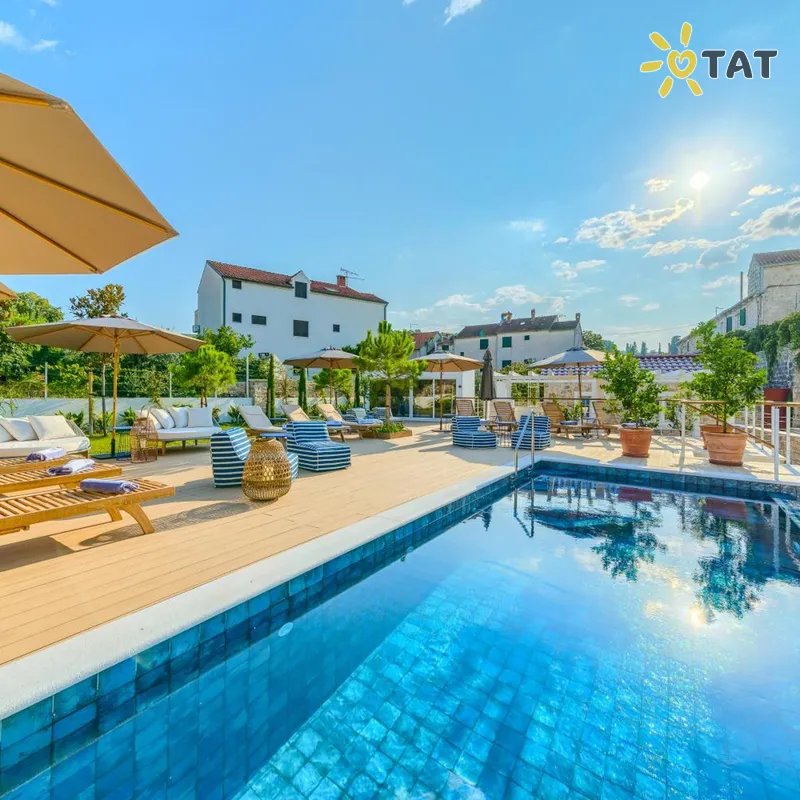 Фото отеля Brattia Hotel 4* о. Брач Хорватия экстерьер и бассейны