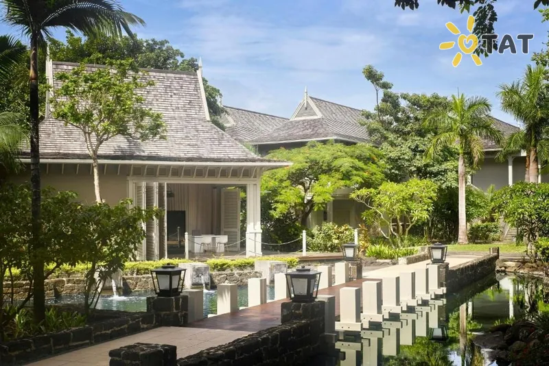 Фото отеля The St. Regis Le Morne Resort 5* apie. Mauricijus Mauricijus išorė ir baseinai