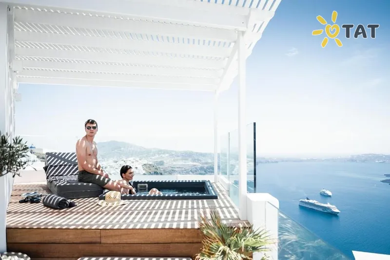 Фото отеля On The Rocks 4* Santorini Graikija išorė ir baseinai