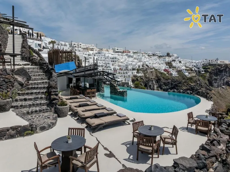 Фото отеля Honeymoon Petra Villas 5* Santorini Graikija išorė ir baseinai