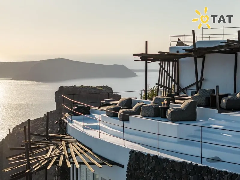 Фото отеля Honeymoon Petra Villas 5* Santorini Graikija išorė ir baseinai