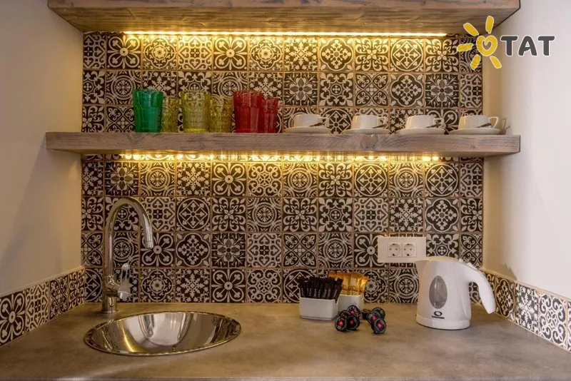 Фото отеля Caldera's Dolphin Suites 4* Santorini Graikija išorė ir baseinai